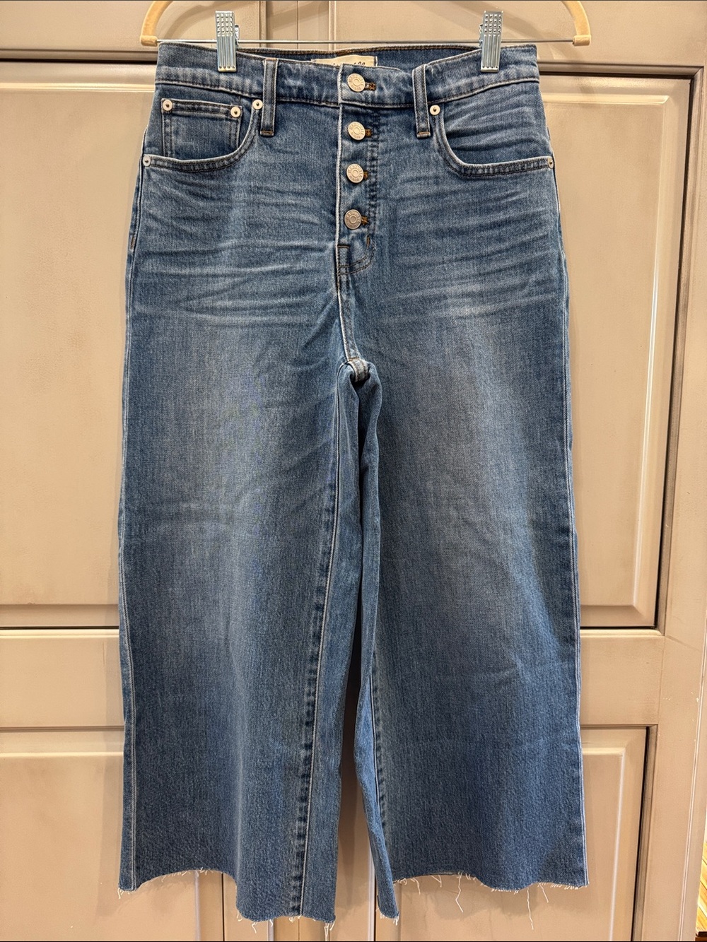 Madewell Button-Front Wide-Leg Crop Jeans in Medium Blue